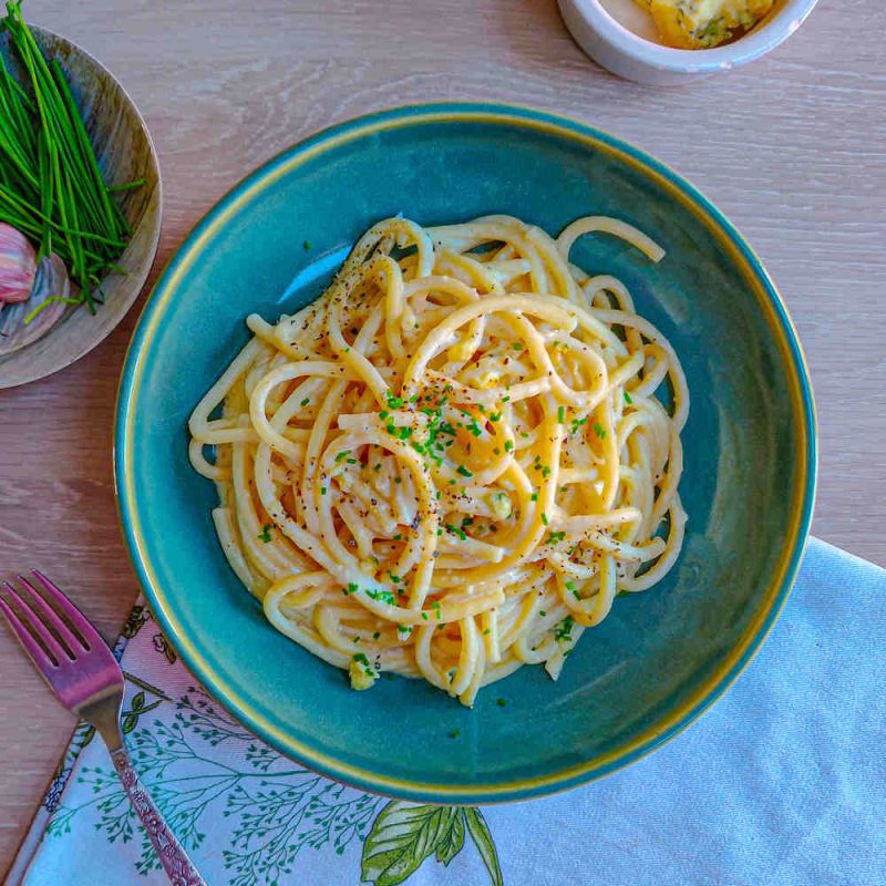 Sautéed garlic alfredo sauce Recipes Dairy UK